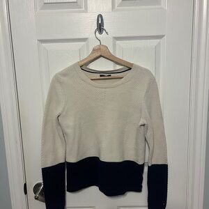 Tommy Hilfiger sweater